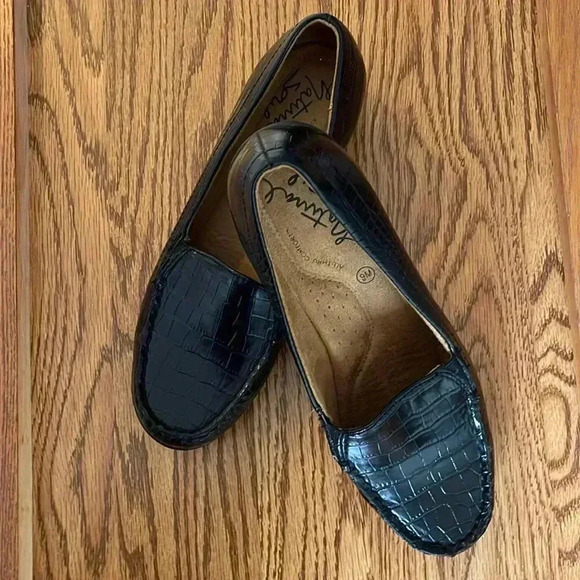New/Never Worn Natural Soul Alligator Stamped Leather SZ 9M - Picture 1 of 4